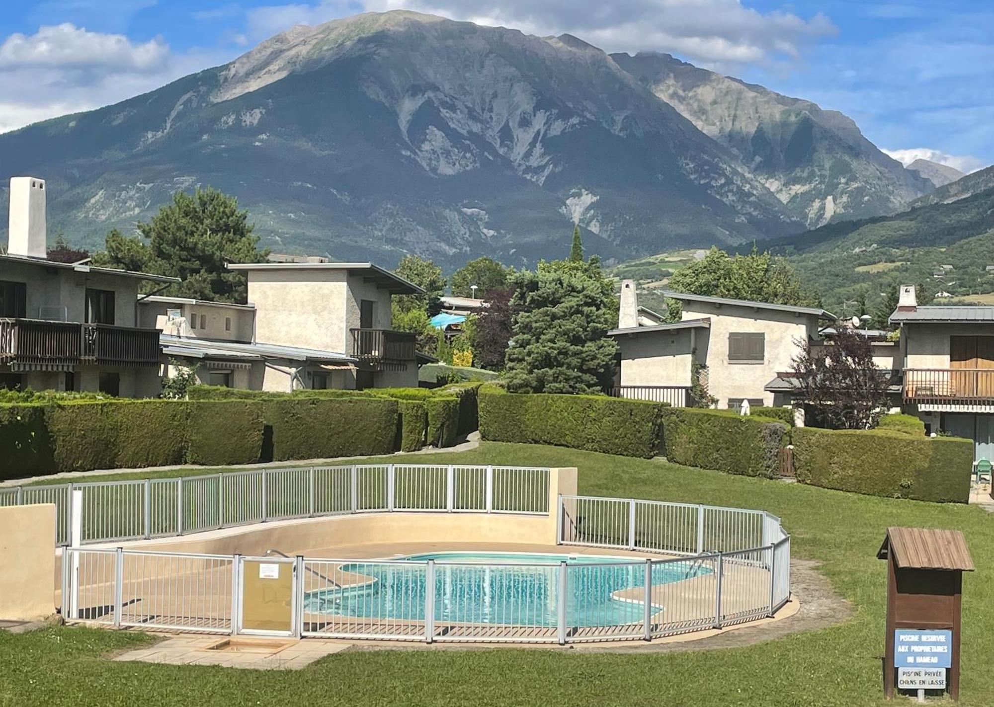 Maison Tres Agreable Avec Exterieurs, Bien Situee Au Plan D'Eau Embrun Zewnętrze zdjęcie