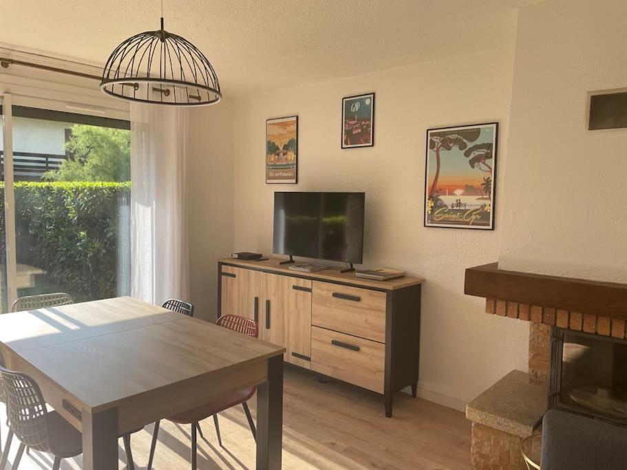 Maison Tres Agreable Avec Exterieurs, Bien Situee Au Plan D'Eau Embrun Zewnętrze zdjęcie